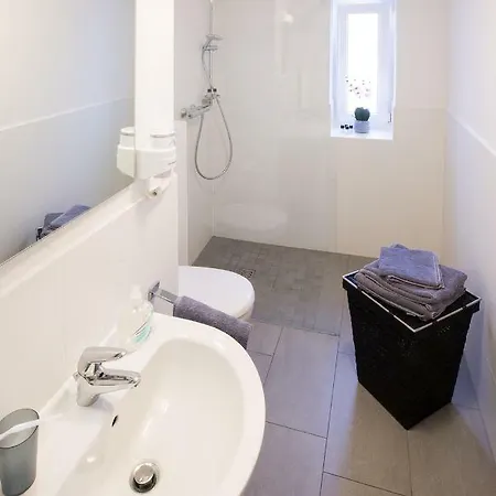 Lejlighedshotel Boardinghouse Living28 3*