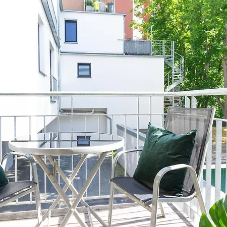 Boardinghouse Living28 Lejlighedshotel 3*